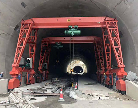 浙江隧道专用门式起重机